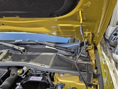 Opel Astra L çıkma kaput tutacağı