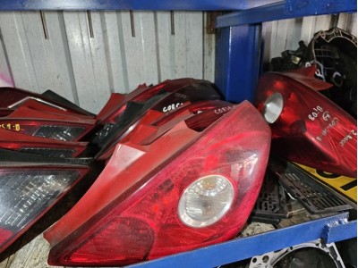 Opel Corsa D çıkma sağ stop camı